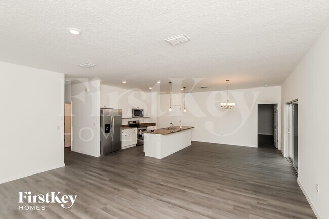 Foto del edificio - 1021 Locust Ave