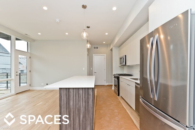 Foto del edificio - 3334 N Southport Ave