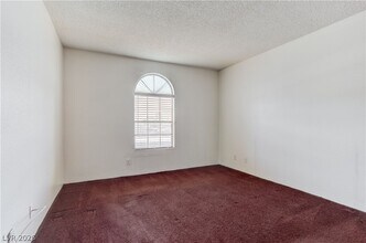 Building Photo - 2975 Juniper Hills Blvd