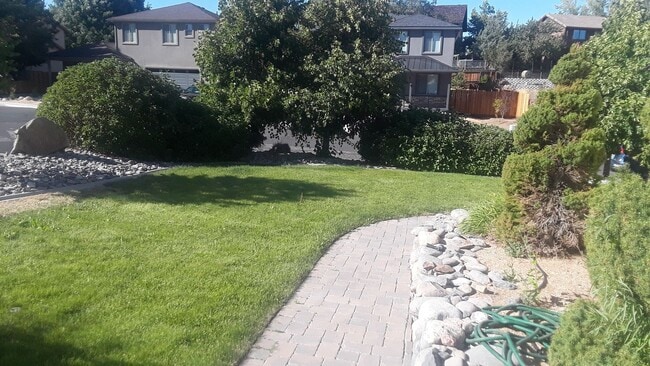 Building Photo - Large 4 bedroom plus bonus room in NW Reno...