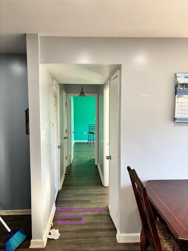 Foto del edificio - 1550 Renate Dr