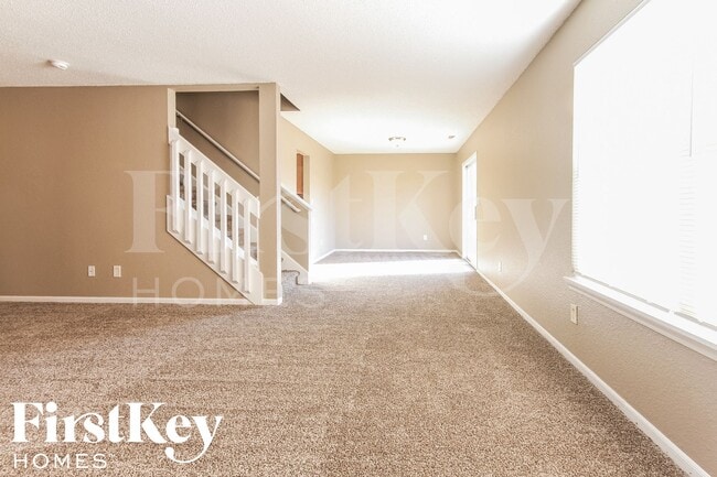 Building Photo - 1820 Long Lake Dr