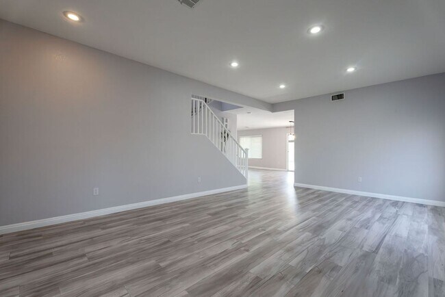 Foto del edificio - 1109 Devon Downs Ave