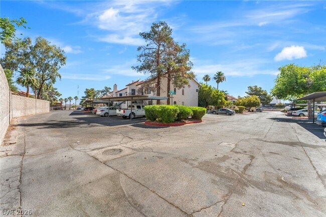 Foto del edificio - 3602 Gaylord Dr