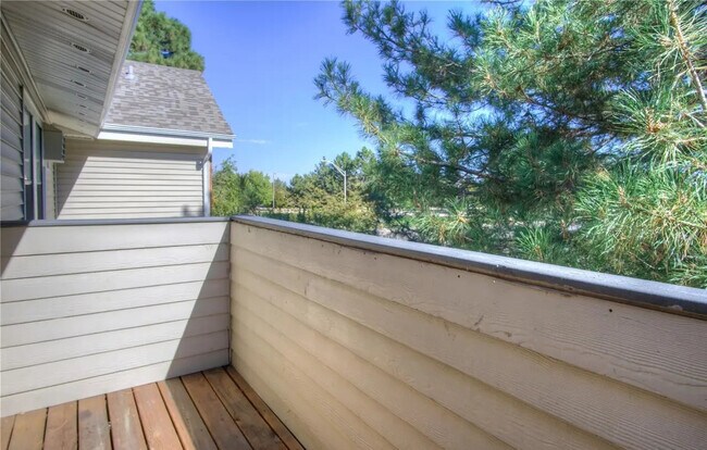 Foto del edificio - 10150 E Virginia Ave