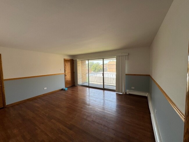 Foto del edificio - 3014 W 59th St