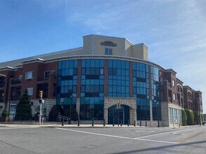 Building Photo - 130 Post Ave