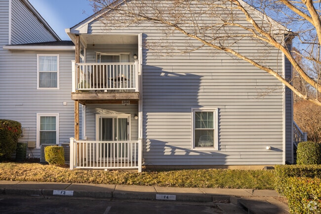Building Photo - Great Neck Landing Condominium