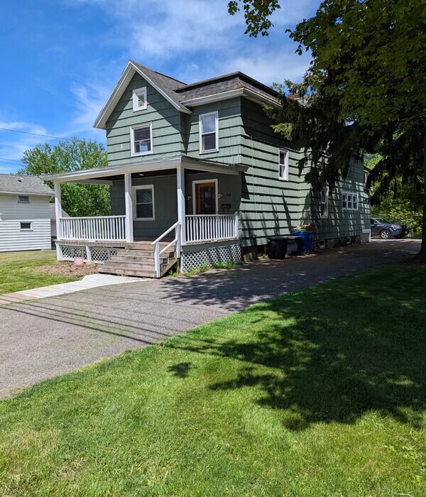 Primary Photo - 94 State St