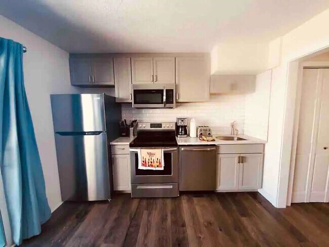 Foto del edificio - Long Term Rental- Summit Yacht Club 15K