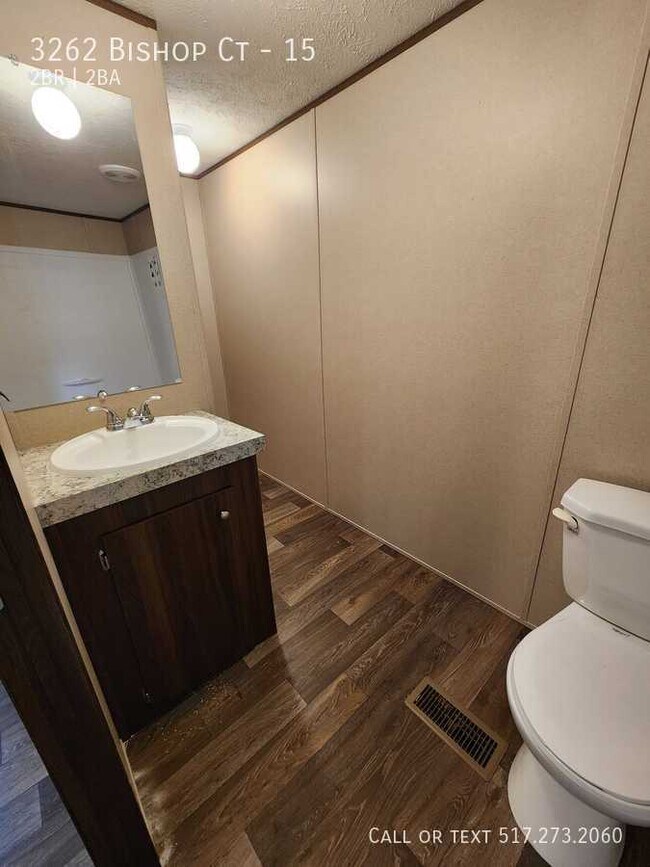 Foto del edificio - 3262 Bishop Ct