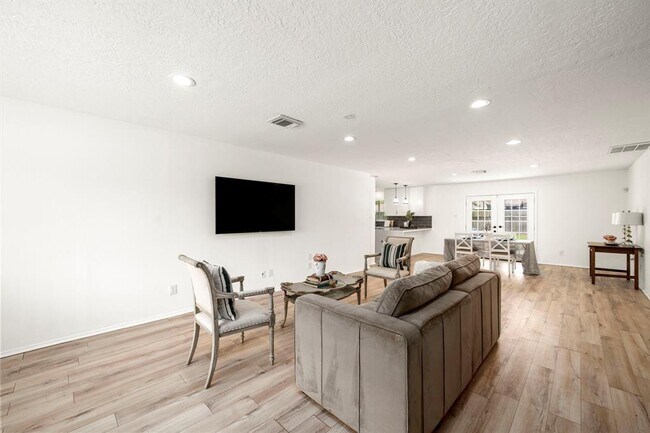 Foto del edificio - 6014 Spellman Rd
