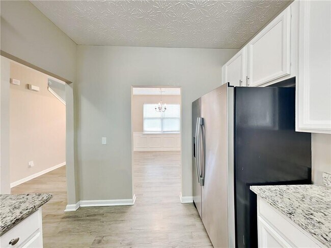 Building Photo - 2355 Bigwood Trail