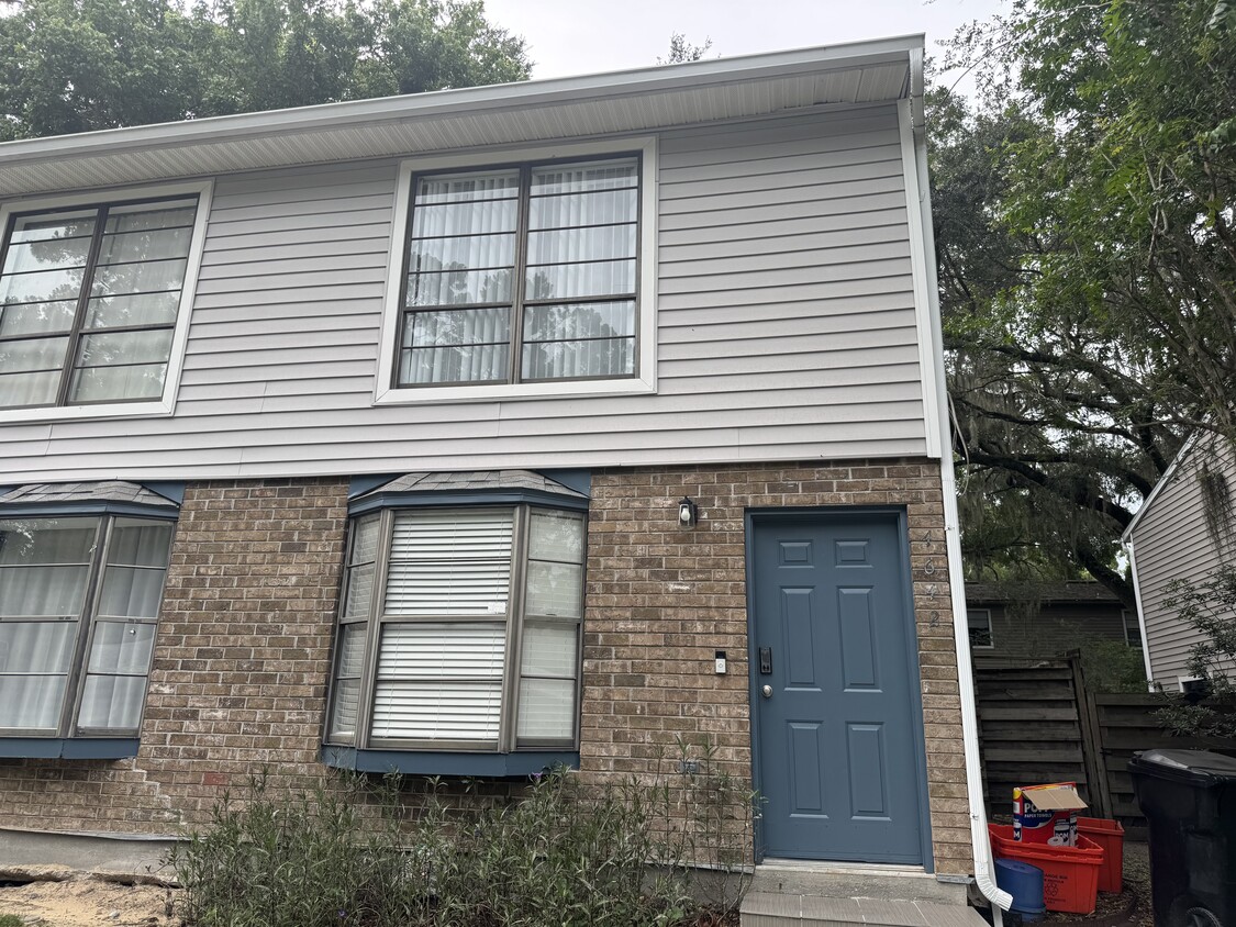 Primary Photo - 4642 SW 45th Ln
