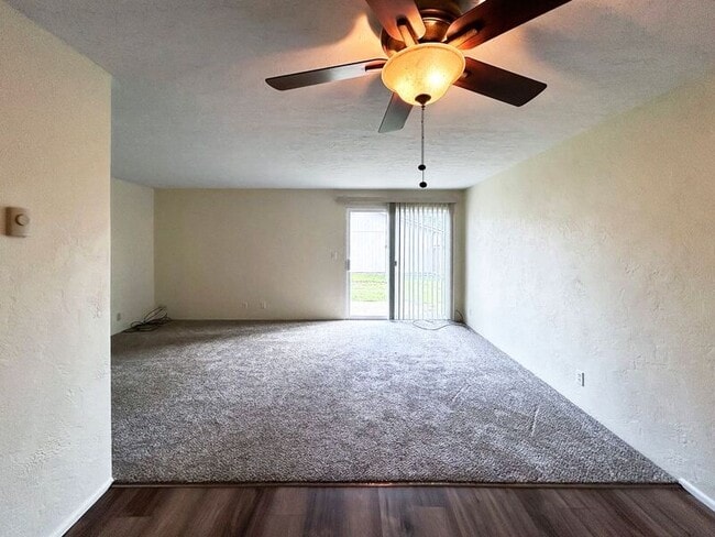 Building Photo - 267 S 40th St