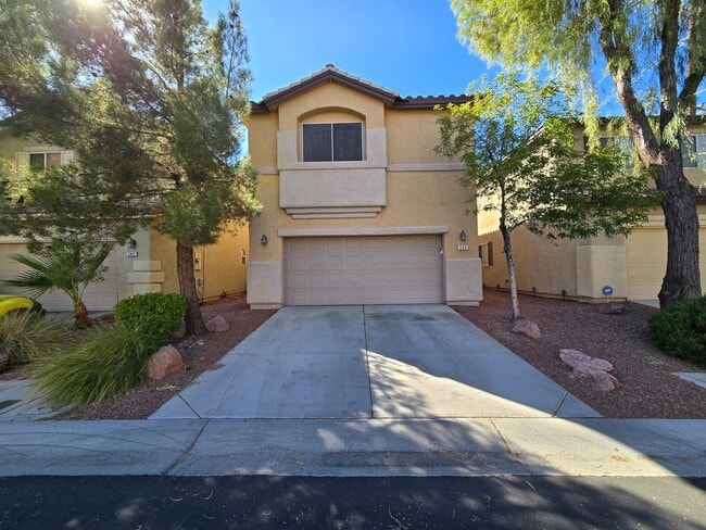 Building Photo - A Fabulous 3 Bedroom Home Centrally located.