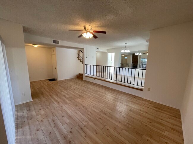 Building Photo - 11260 Overland Ave