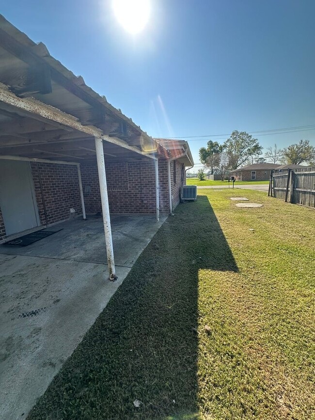 Foto del edificio - Newly renovated 3 bedroom 2 bath in East Houma