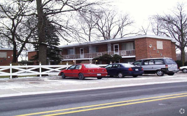 Primary Photo - 114-116 Division St