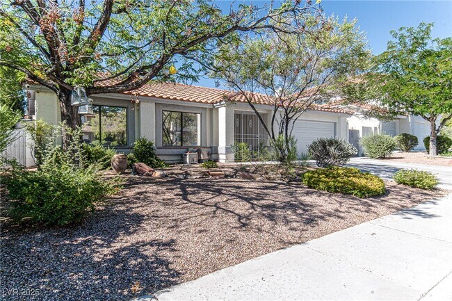 Foto del edificio - 9009 Feather River Ct