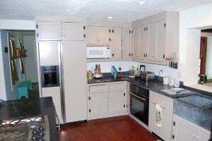 Building Photo - 3 Bedroom single family home