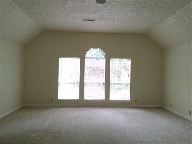 Building Photo - 5125 W Oak Highland Drive
