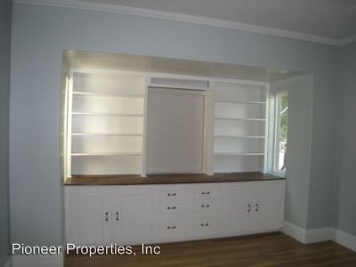 Foto del edificio - 2816 E 8th St