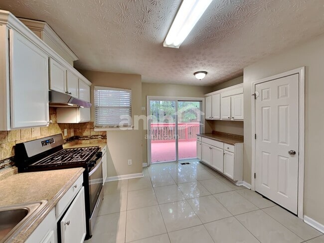 Building Photo - 2279 Halcyon Way