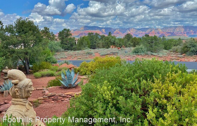 Building Photo - 3 br, 3.5 bath House - 155 Linda Vista
