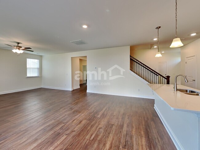 Building Photo - 5222 Virtue Ave