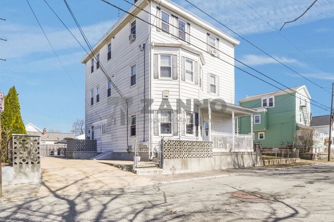 Foto del edificio - 108 Woodward Ave