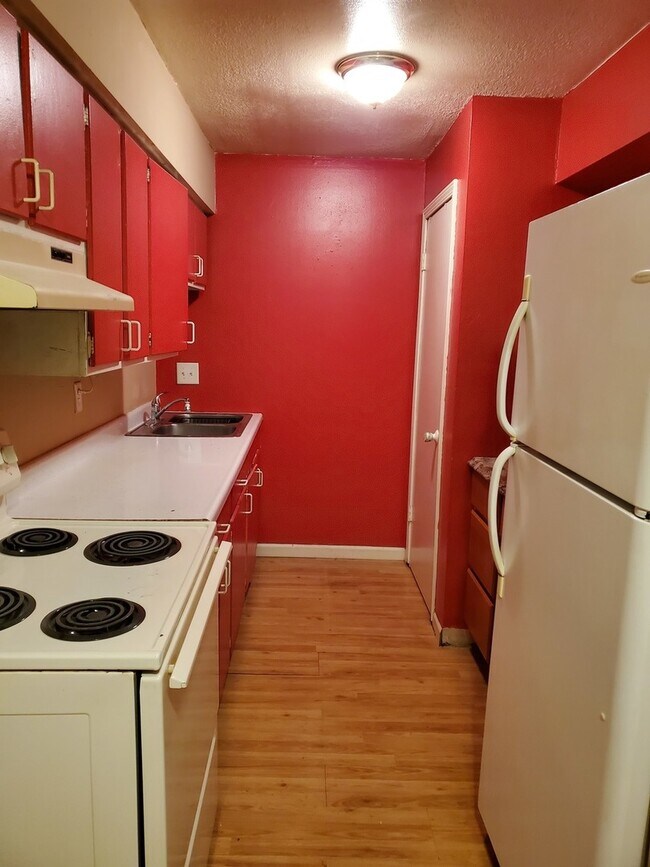 Foto del edificio - 3105 Heritage Dr