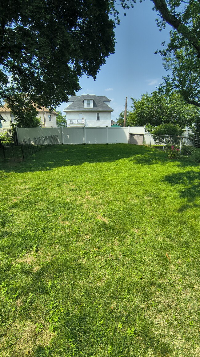 Backyard - 76 Atlantic St