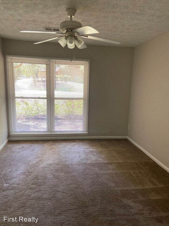 Building Photo - 3 br, 2 bath House - 105 Kimberly Drive