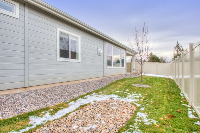 Foto del edificio - 4655 N Sunderland Ln