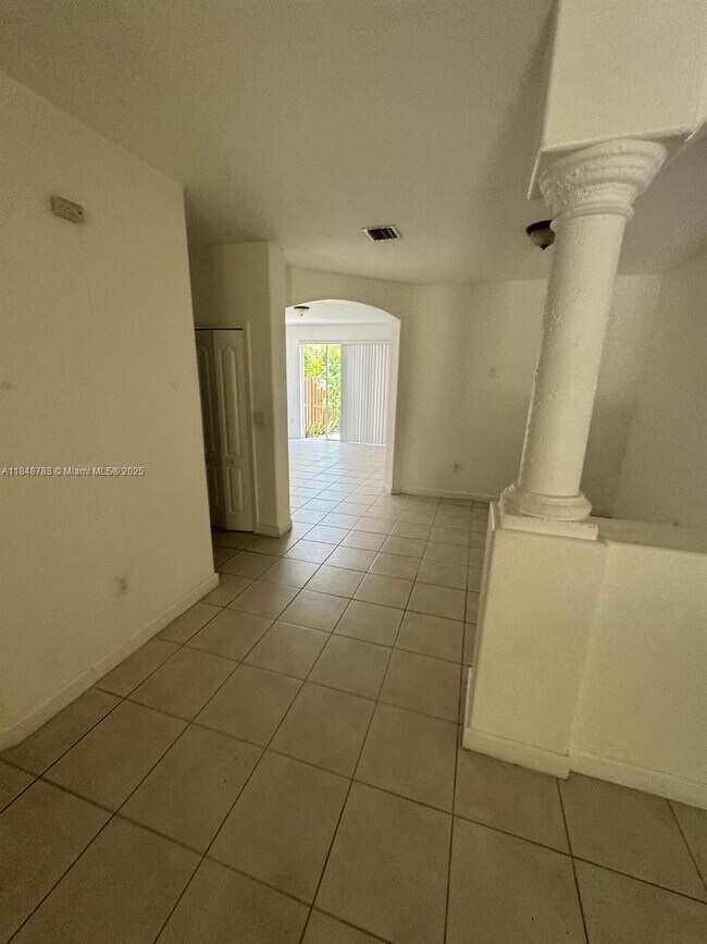 Foto del edificio - 15071 SW 9th Ln