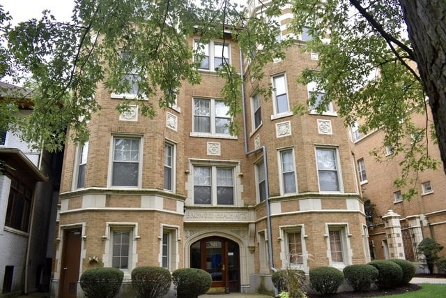 Primary Photo - 1421 W Birchwood Ave