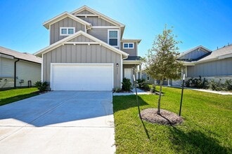 Building Photo - 23547 Autumn Harvester Dr