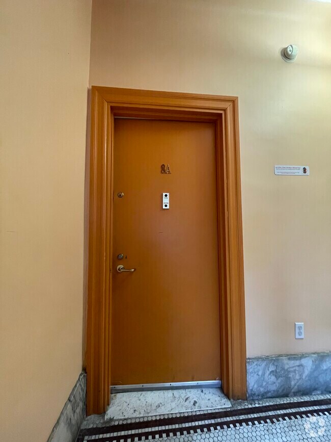 Cat Friendly Apartments under 1,350 in Long Island NY 1 Rentals