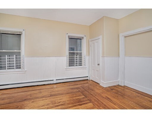Building Photo - 77 Savin St