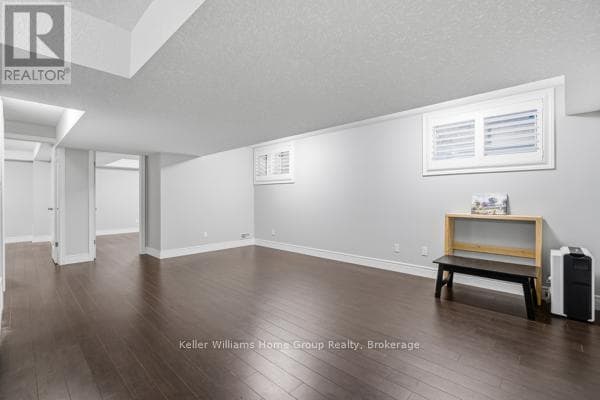 Photo du bâtiment - 115 Dallan Dr