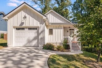 Building Photo - 40 Rangeley Dr