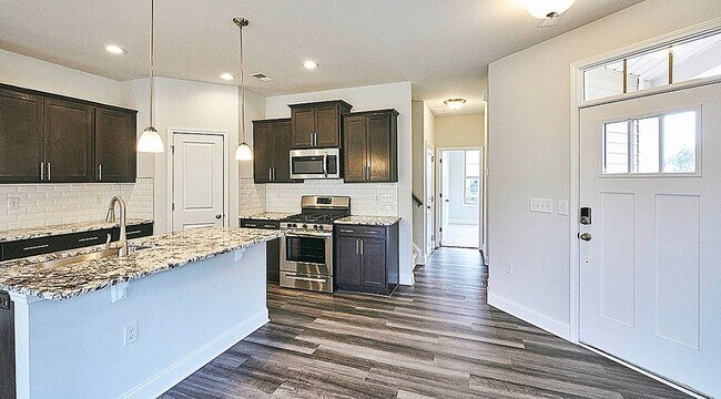 Building Photo - 1136 Longitude Dr
