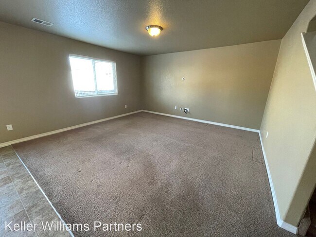 Foto del edificio - 3 br, 3 bath House - 7640 Dellwood Ln
