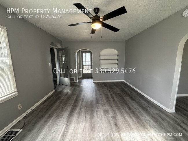 Building Photo - 1613 Spring Ave NE