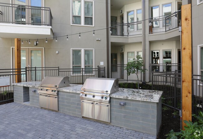 Foto del edificio - The Cannon Las Colinas