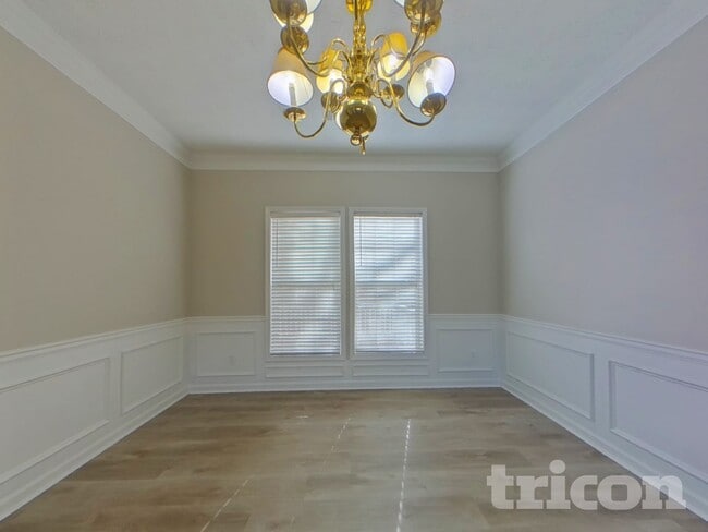 Building Photo - 1560 Highland Farm Dr