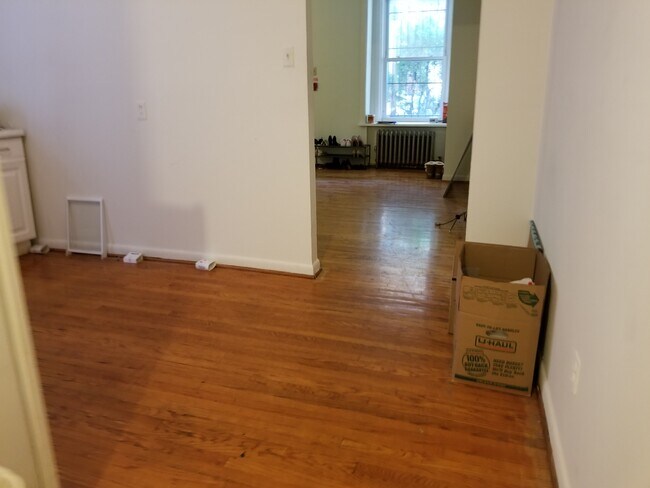 Bedroom - 4213 Pine St