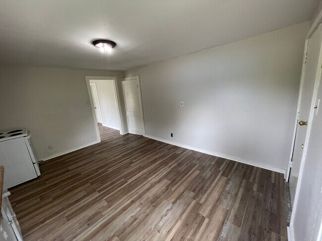 Foto del edificio - Remodeled 2 Bed Home