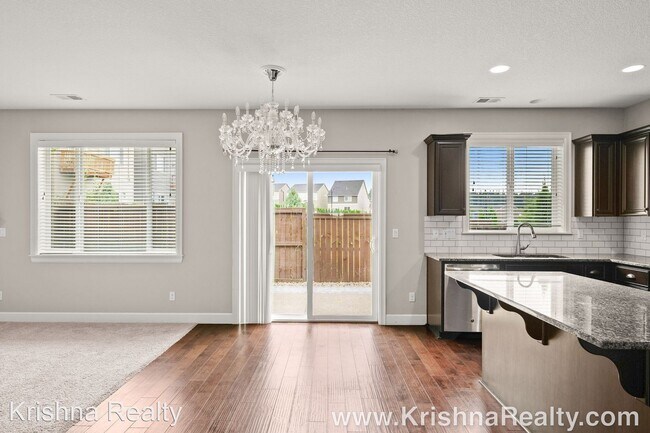 Foto del edificio - 5 br, 2.5 bath House - 16994 NW Madrone St,